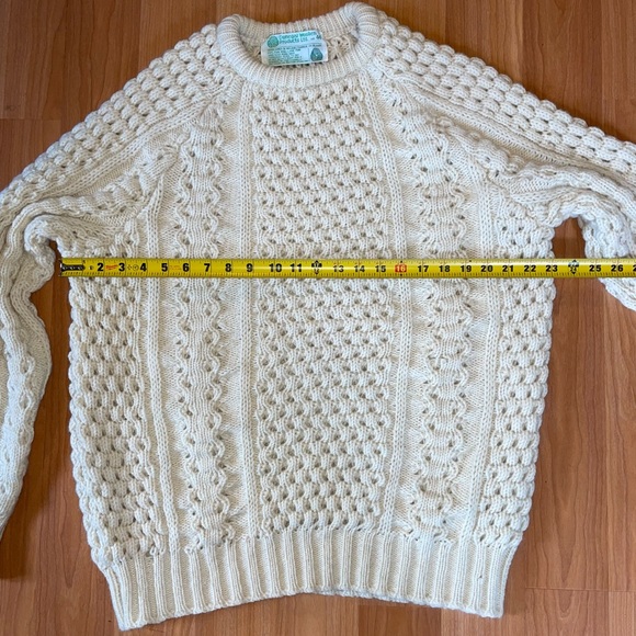 Authentic vintage Donegal 80’s fisherman knit sweater. Hand loomed, real wool. - Picture 5 of 5